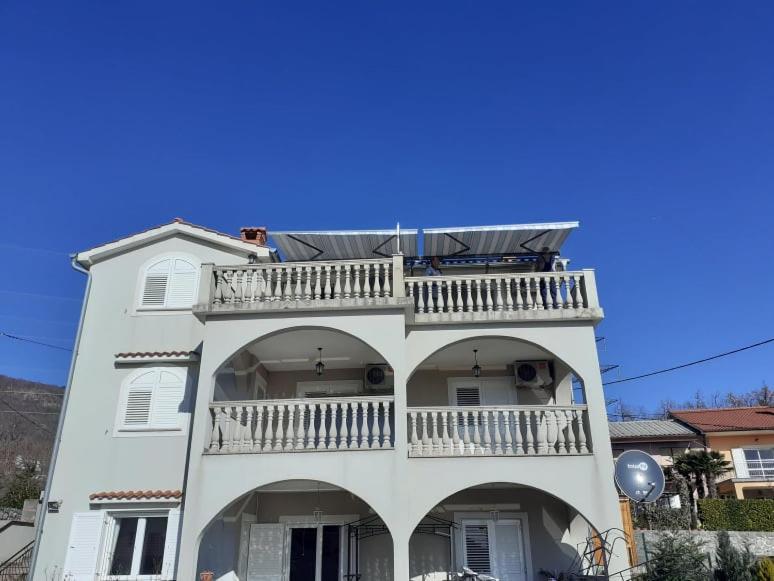Apartments Ljubas Опатия Екстериор снимка
