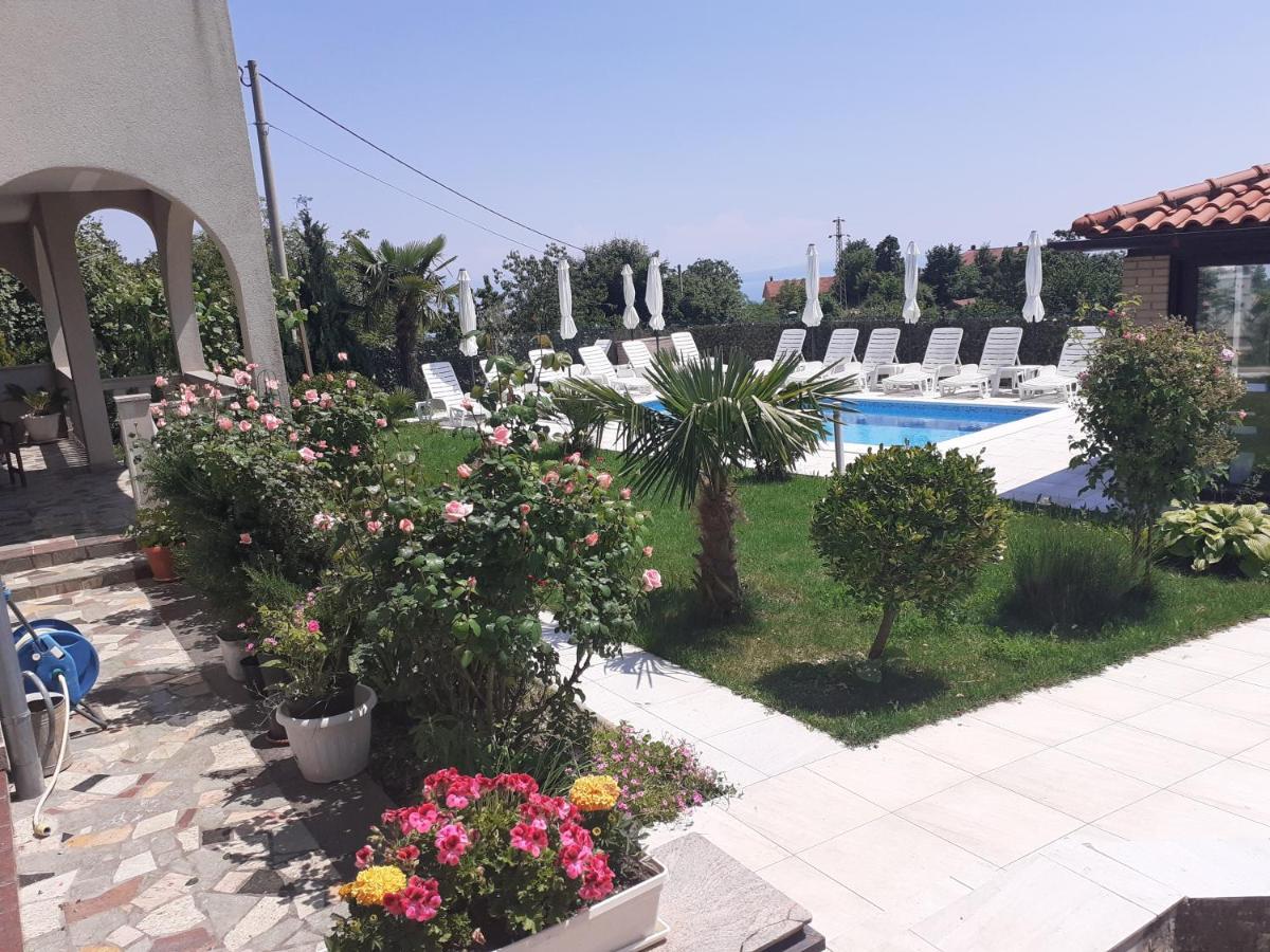 Apartments Ljubas Опатия Екстериор снимка