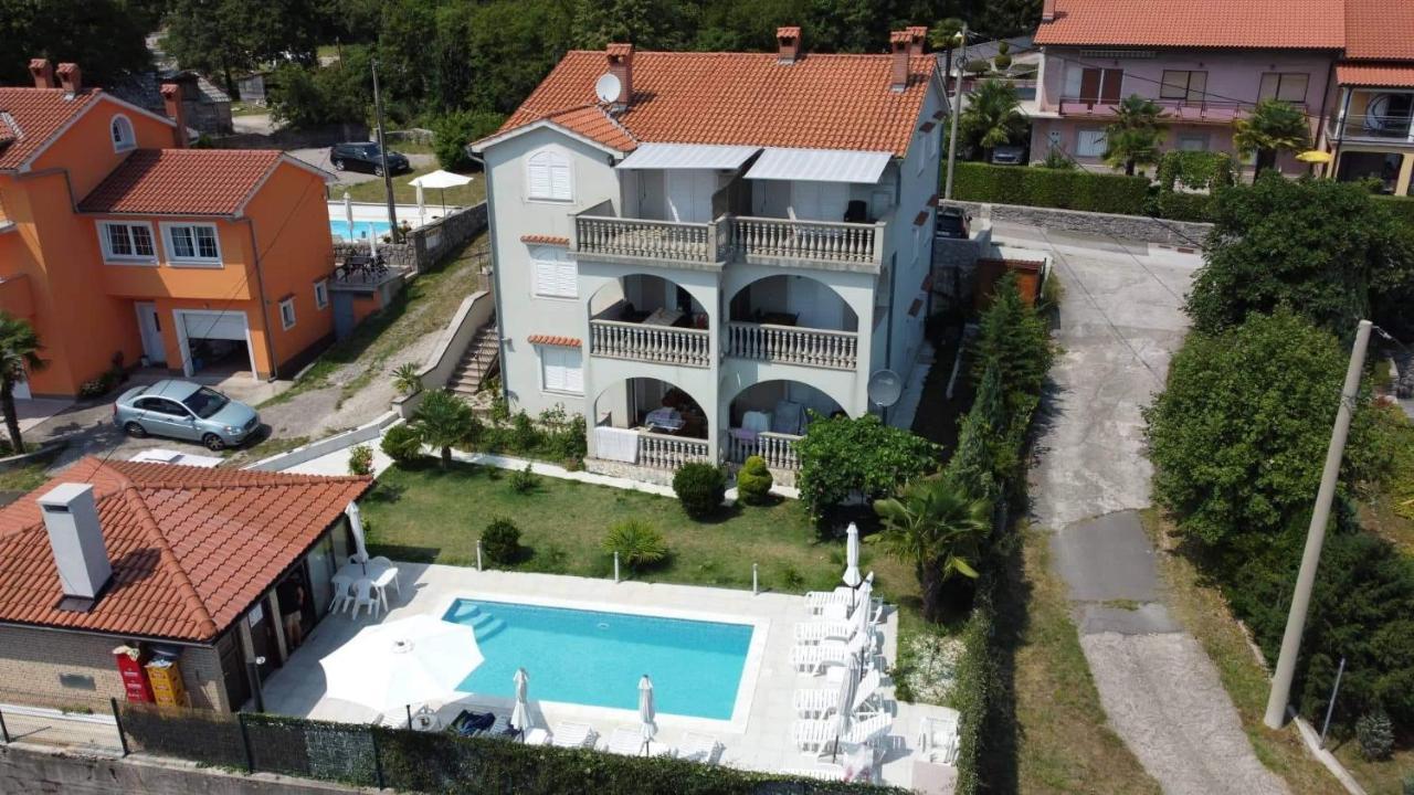 Apartments Ljubas Опатия Екстериор снимка
