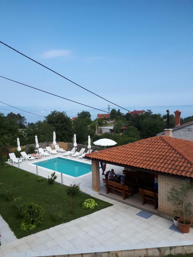 Apartments Ljubas Опатия Екстериор снимка